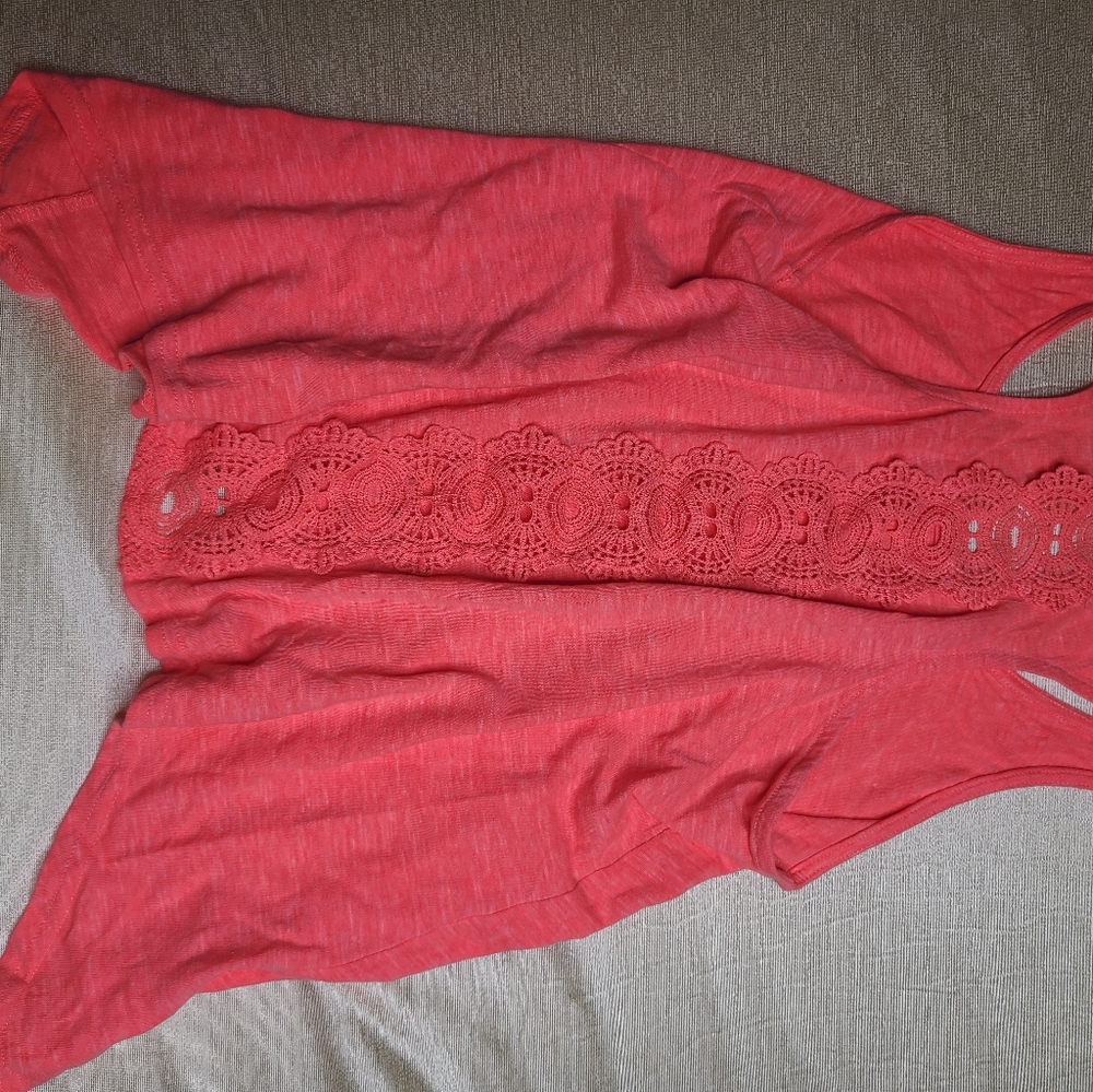 Tank top - Picture 2 of 3